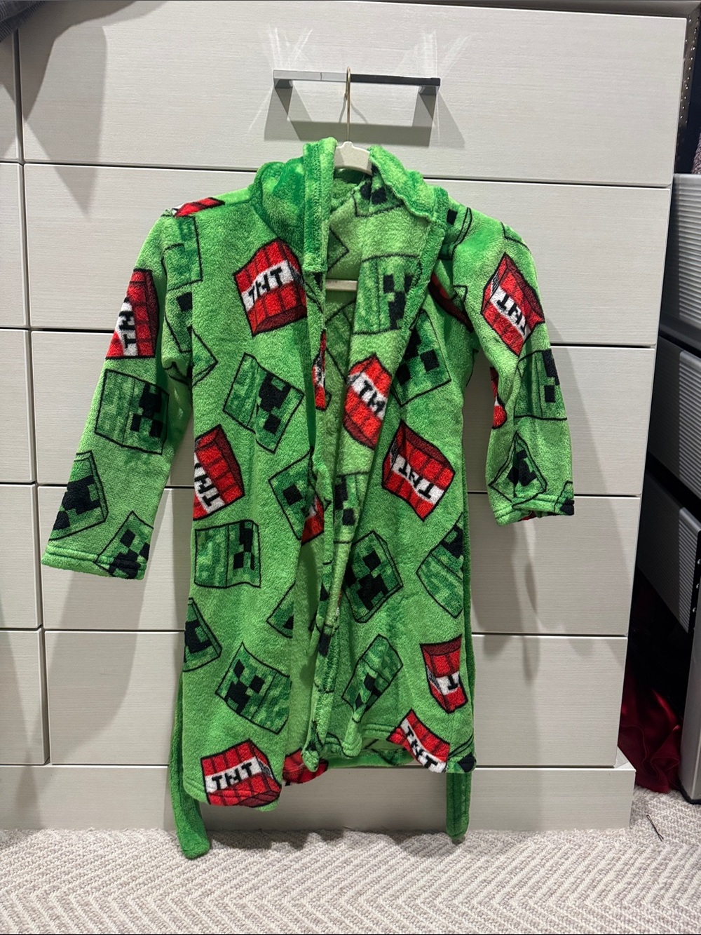 Target Kids Green Minecraft Creeper & TNT Fleece Robe